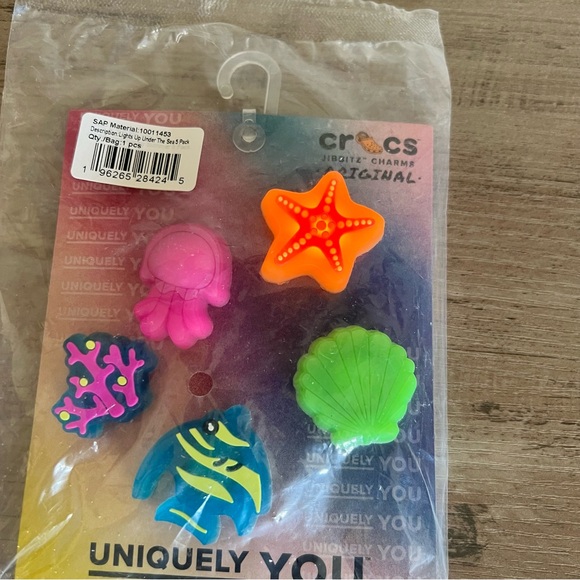 Crocs Jibbitz Charms Original Under The Sea Light Up Ocean 5 Pack New In Package - Picture 6 of 8